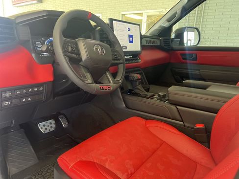Used 2025 Toyota Sequoia TRD Pro AWD/4WD image 11
