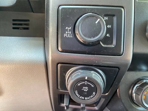 Used 2019 Ford F150 XLT w/ Equipment Group 302A Luxury AWD/4WD image 29