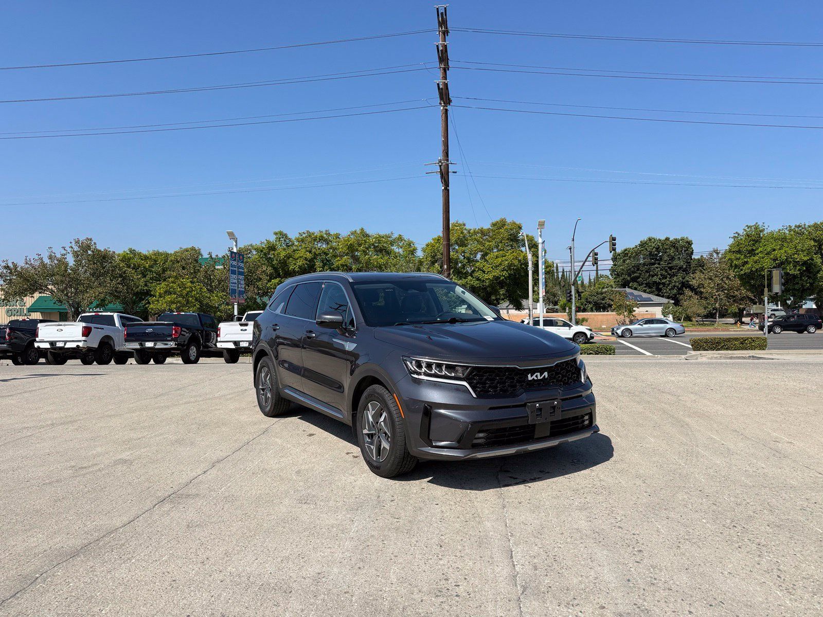 Used 2023 Kia Sorento EX FWD image 4