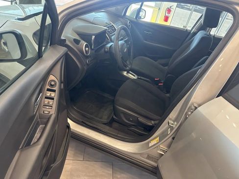 Used 2016 Chevrolet Trax LS AWD/4WD image 20