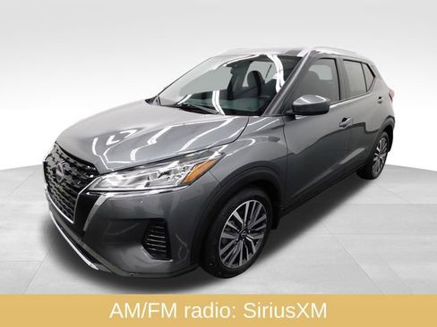 Used 2024 Nissan Kicks SV image 5