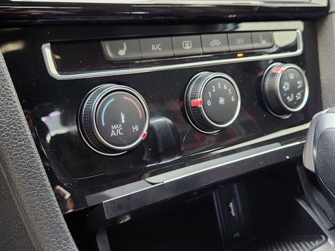 Used 2018 Volkswagen GTI S image 21