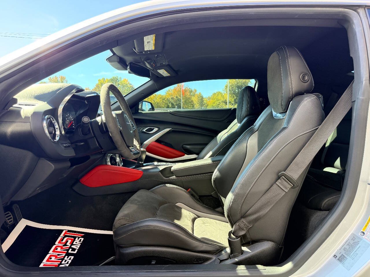Used 2019 Chevrolet Camaro SS RWD image 18