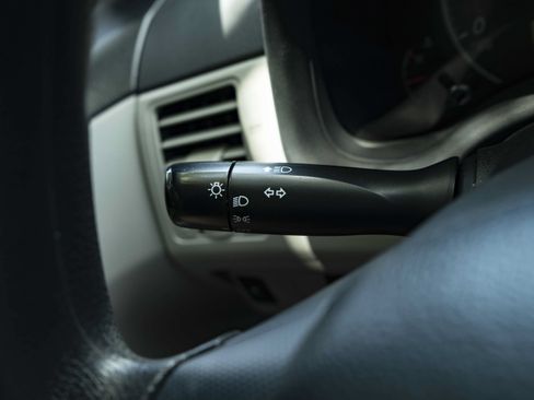 Used 2013 Toyota Corolla L FWD image 21
