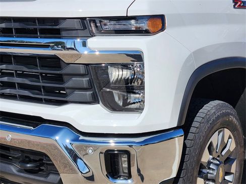 Certified 2025 Chevrolet Silverado 2500 LT w/ Safety Package image 5