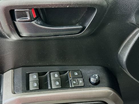 Used 2021 Toyota Tacoma SR5 image 18