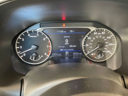 Used 2025 Nissan Altima 2.5 SR image 35