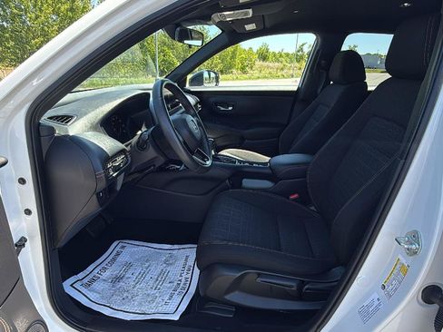Used 2024 Honda HR-V Sport image 24