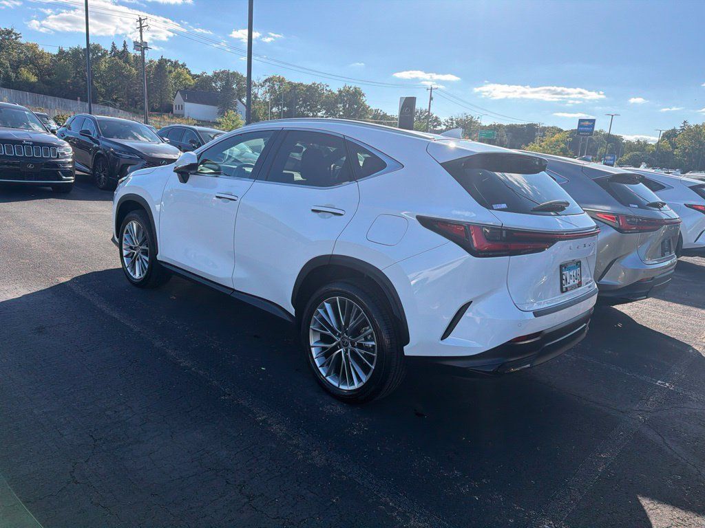 Used 2026 Lexus NX 350h AWD w/ Accessory Package (2T) image 19