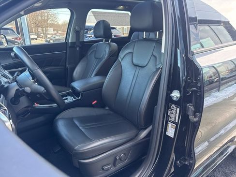 Used 2023 Kia Sorento SX image 10