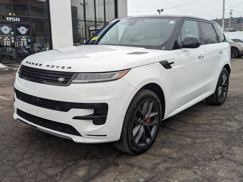 Used 2024 Land Rover Range Rover Sport Dynamic SE image 2