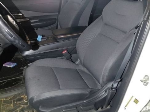 Used 2023 Nissan Ariya FWD image 6