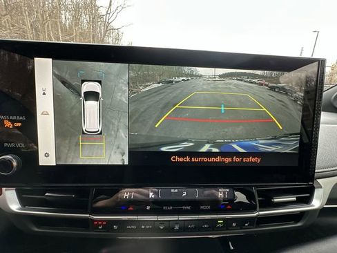 New 2026 Toyota Sienna Platinum image 27