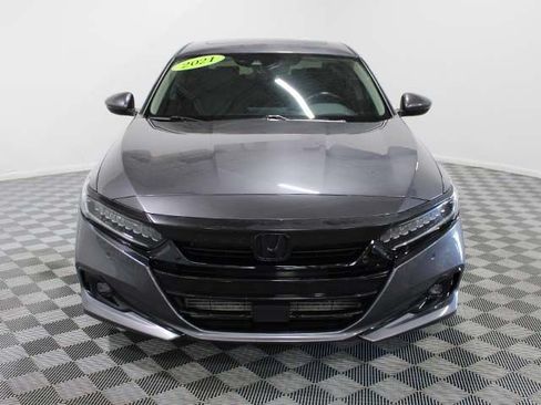 Used 2021 Honda Accord Touring image 9