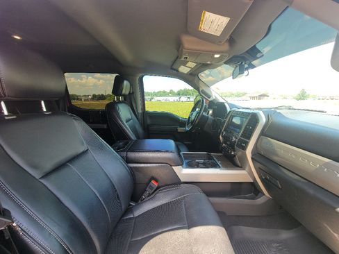 Used 2020 Ford F350 Lariat w/ Lariat Ultimate Package AWD/4WD image 34