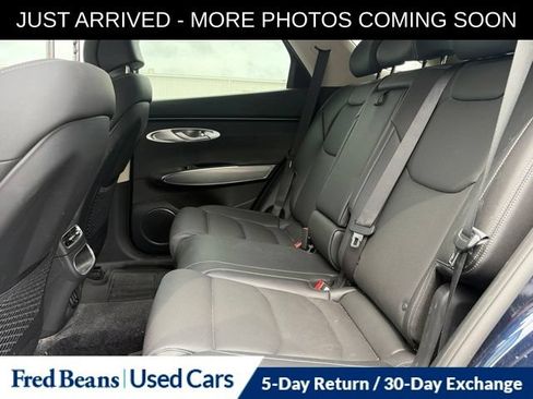 Used 2023 Genesis GV70 2.5T w/ Select Package AWD/4WD image 14