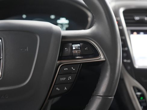 Used 2019 Lincoln Nautilus Reserve w/ Driver Assistance Package AWD/4WD image 28