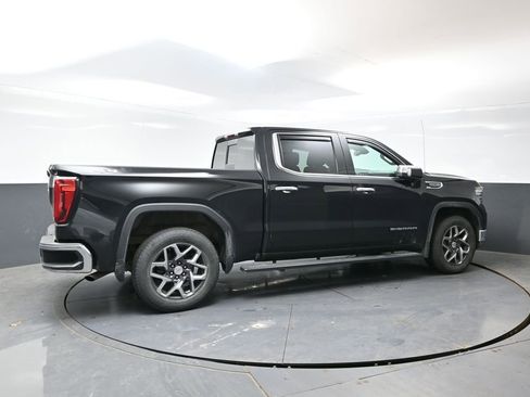 Used 2022 GMC Sierra 1500 SLT w/ SLT Convenience Package AWD/4WD image 10