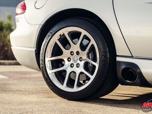 Used 2003 Dodge Viper SRT-10 image 42