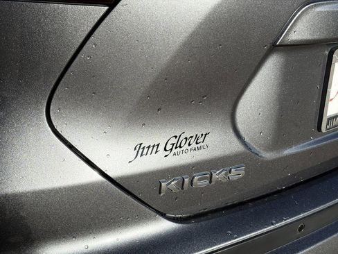 Used 2023 Nissan Kicks S image 6