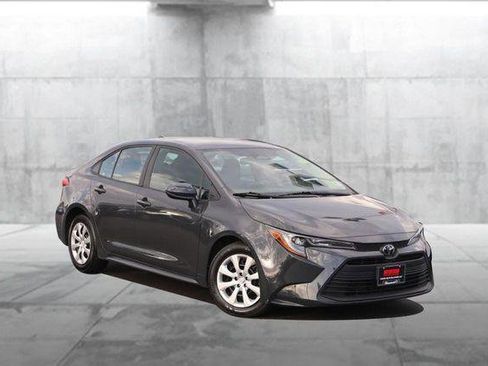 Used 2024 Toyota Corolla LE FWD image 2