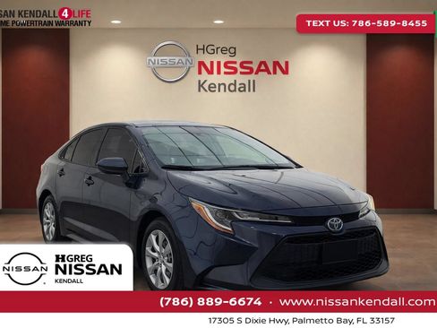 Used 2024 Toyota Corolla LE FWD image 1