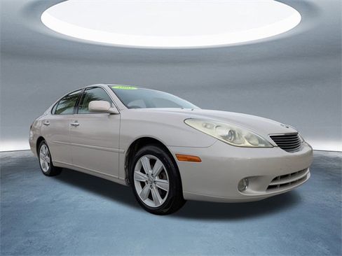 Used 2005 Lexus ES 330 image 2