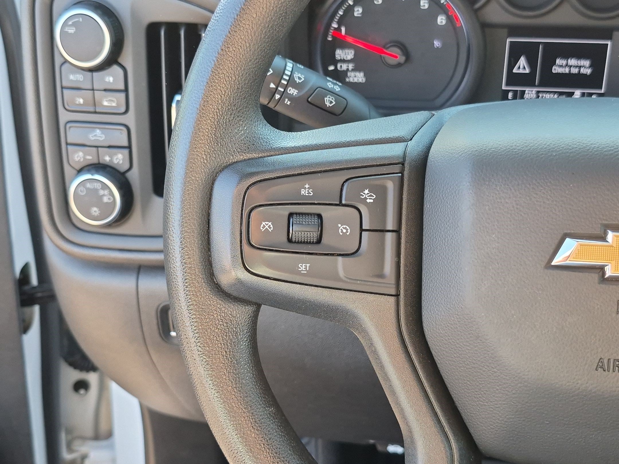 Used 2022 Chevrolet Silverado 1500 Custom w/ LPO, Dark Essentials Package AWD/4WD image 17