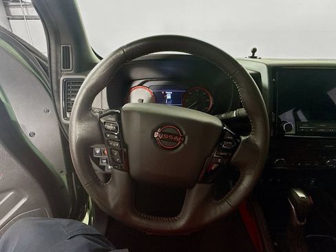 Used 2022 Nissan Frontier PRO-4X AWD/4WD image 13