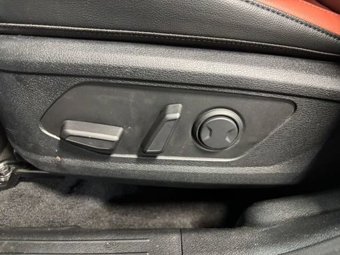 Used 2025 Kia Sportage SX FWD image 29