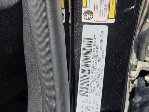 Used 2020 RAM 1500 Laramie RWD image 16