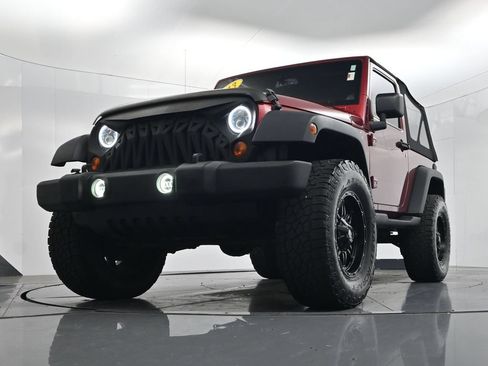 Used 2013 Jeep Wrangler Sport AWD/4WD image 30
