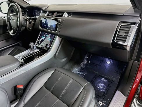Used 2019 Land Rover Range Rover Sport HSE AWD/4WD image 31
