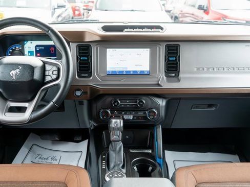 Used 2023 Ford Bronco Outer Banks image 12