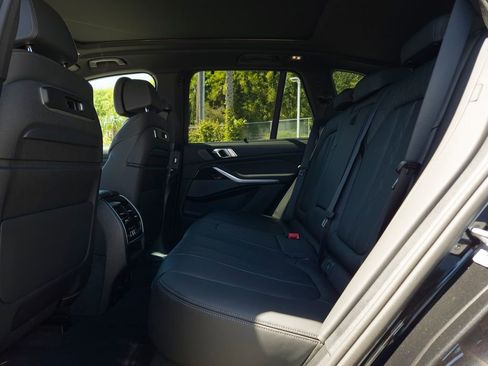 New 2026 BMW X5 xDrive40i w/ Executive Package AWD/4WD image 8