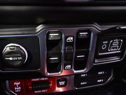 Used 2019 Jeep Wrangler Unlimited Rubicon AWD/4WD image 31
