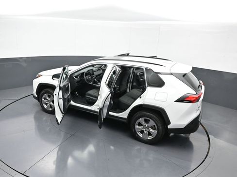 Certified 2022 Toyota RAV4 XLE image 43