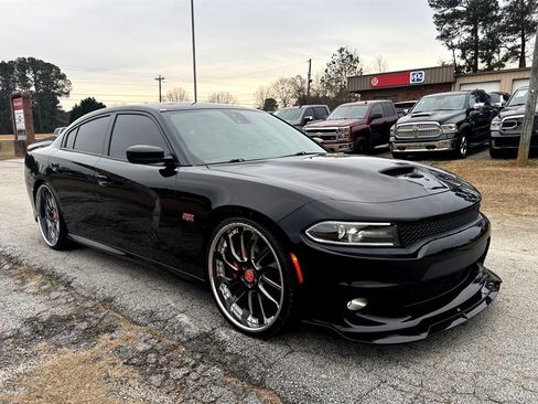 Used 2016 Dodge Charger R/T Scat Pack w/ Technology Group image 7