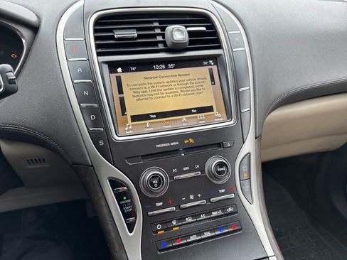 Used 2019 Lincoln Nautilus Reserve w/ Driver Assistance Package image 22