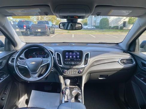 Used 2022 Chevrolet Equinox Premier image 33