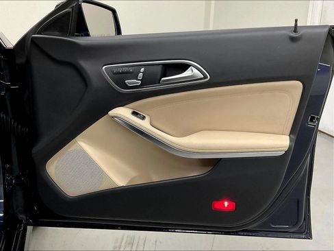Used 2017 Mercedes-Benz CLA 250 image 18