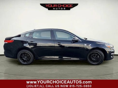 Used 2017 Kia Optima EX w/ Premium Package FWD image 7