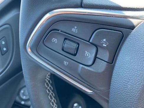 Used 2023 Buick Encore GX Select w/ Sport Touring Package image 21