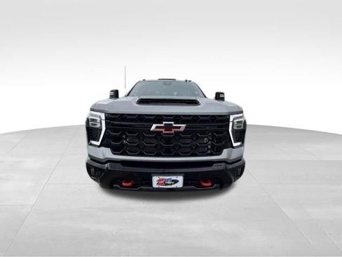 Used 2026 Chevrolet Silverado 2500 ZR2 w/ LPO, Dark Essentials Package AWD/4WD image 3