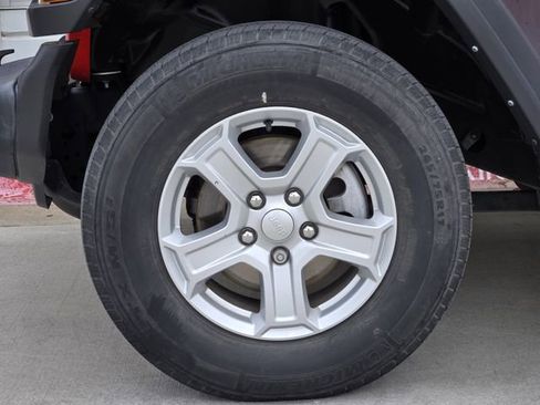 Certified 2022 Jeep Wrangler Unlimited Sport S image 11