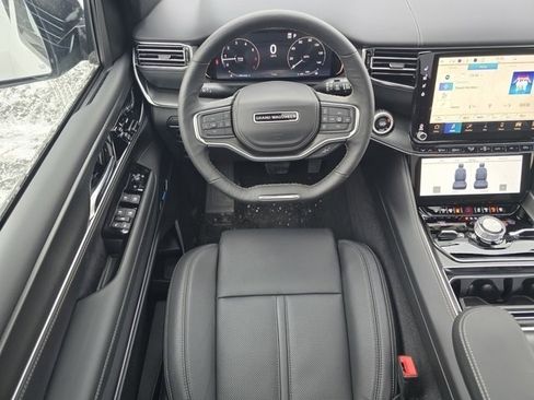 New 2026 Jeep Grand Wagoneer Summit image 4