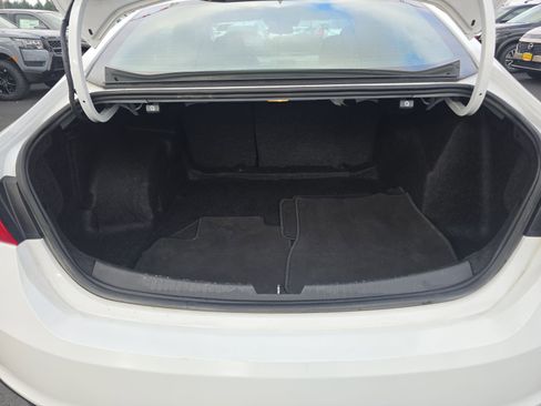 Used 2023 Chevrolet Malibu LT image 27