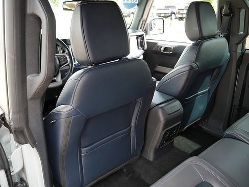 Used 2022 Ford Bronco Outer Banks image 14