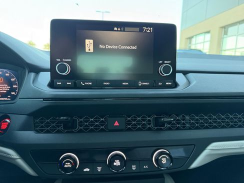 Used 2024 Honda Accord LX image 28