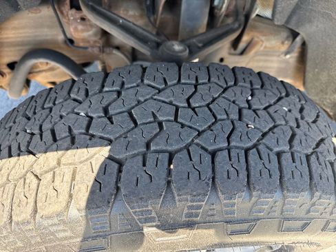 Used 2015 GMC Sierra 2500 2WD Regular Cab image 32
